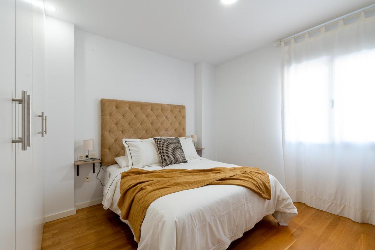Piso Nuevo En Triana Apartment เซบีญา ภายนอก รูปภาพ