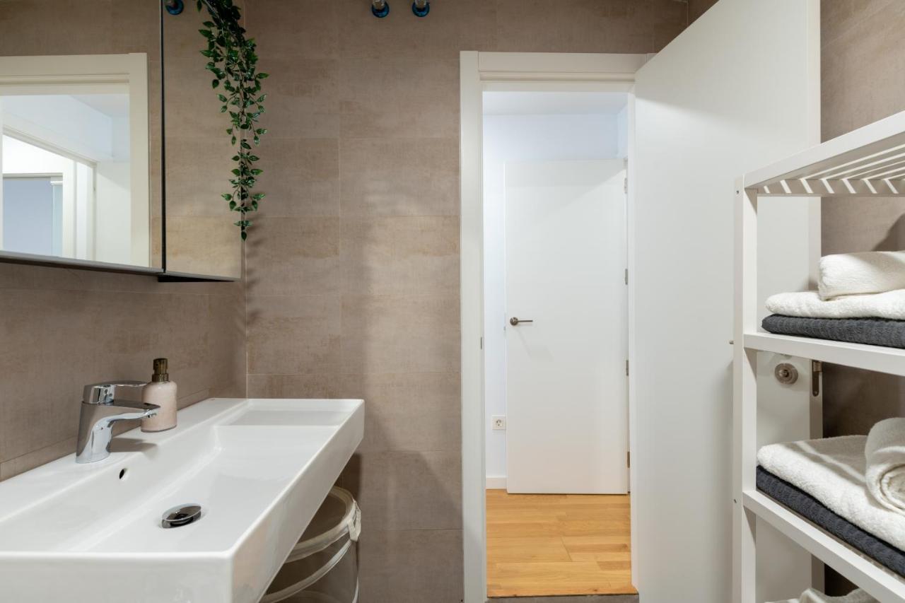 Piso Nuevo En Triana Apartment เซบีญา ภายนอก รูปภาพ