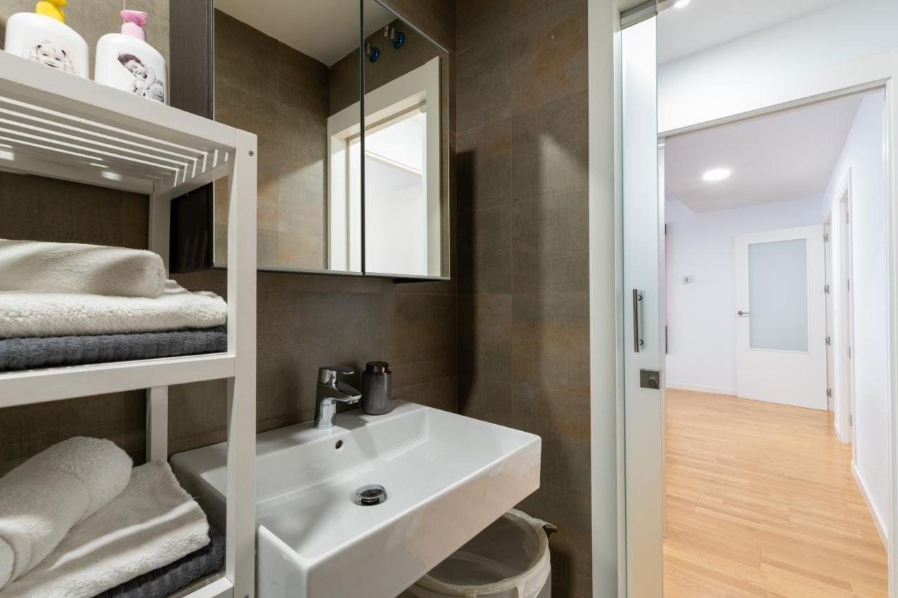 Piso Nuevo En Triana Apartment เซบีญา ภายนอก รูปภาพ