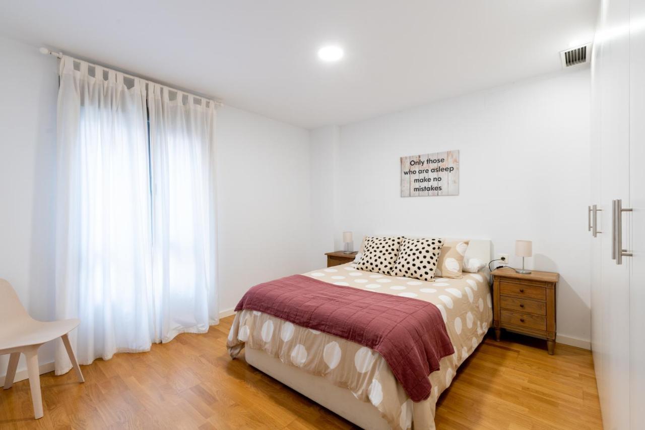 Piso Nuevo En Triana Apartment เซบีญา ภายนอก รูปภาพ