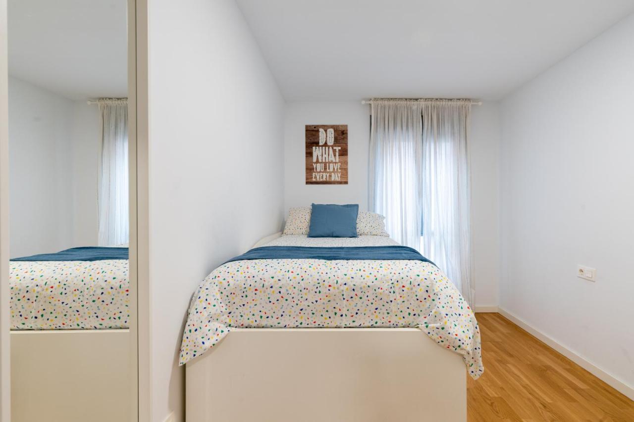 Piso Nuevo En Triana Apartment เซบีญา ภายนอก รูปภาพ
